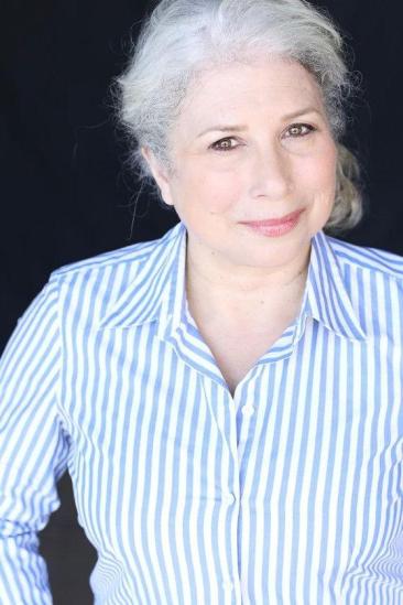 Jennipher Lewis Image