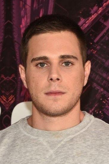 Jared Abrahamson Image