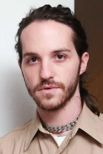 Eli Russell Linnetz Image