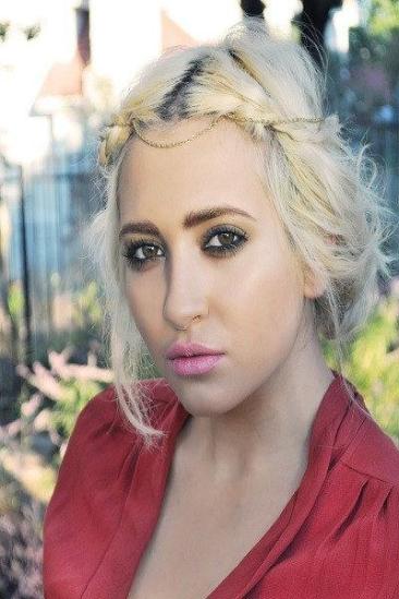 Christina Curry Image