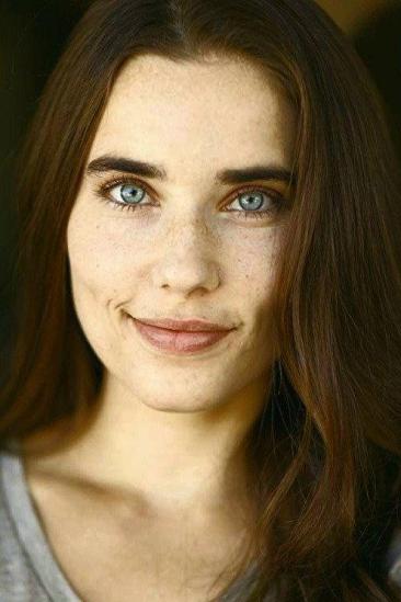 Alix Angelis Image