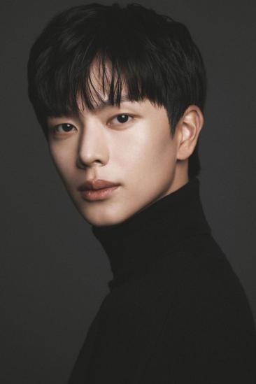 Yook Sung-jae Image