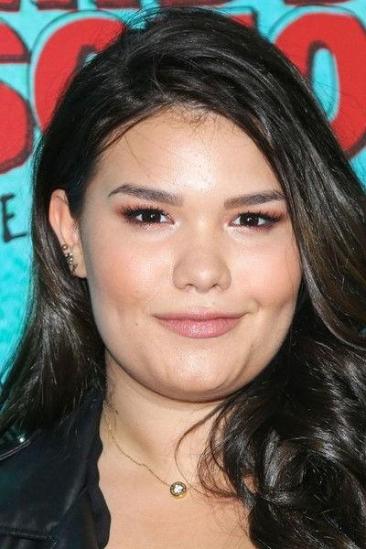 Madison De La Garza Image