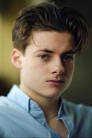 Louis Ashbourne Serkis Image