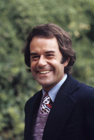 Laurence Luckinbill Image