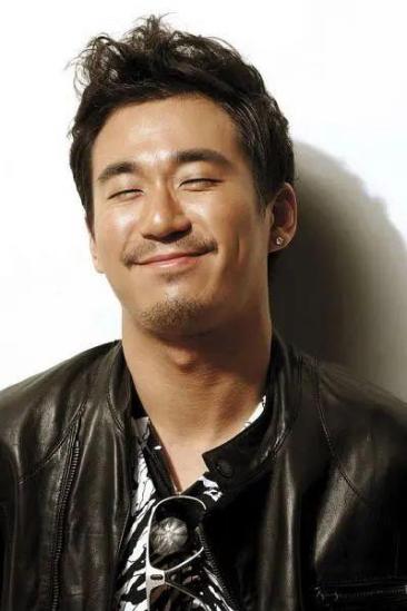 Zhang Mo Image