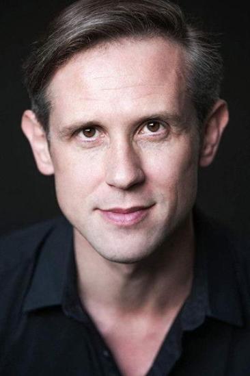 Ian Hallard Image