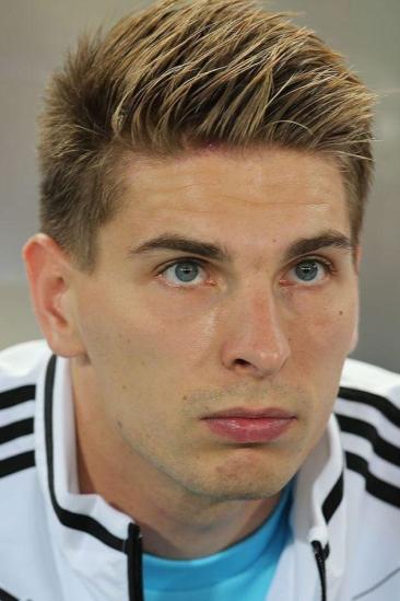 Ron-Robert Zieler Image
