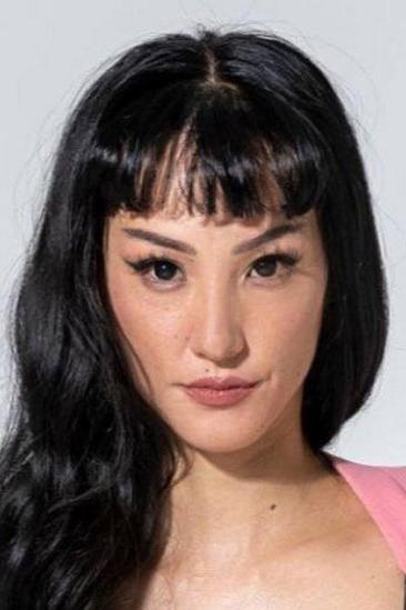 Louise Cho Image