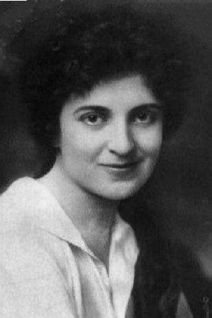 Helen Holmes Image