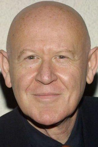 Daniel Benzali Image