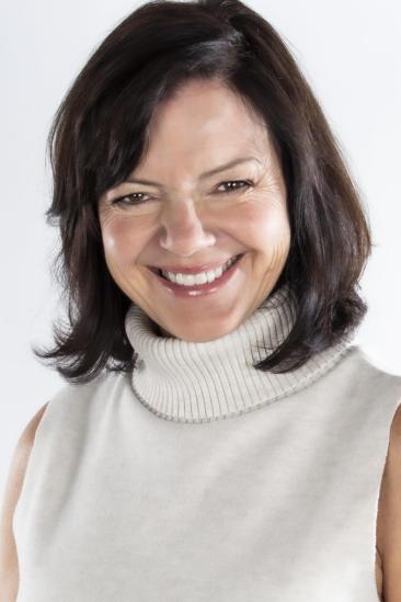 Julie Summers Image