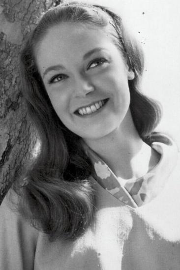 Elizabeth Hartman Image