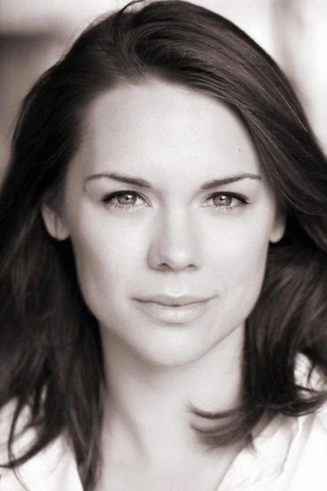Gina Beck Image