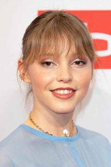 Lina Larissa Strahl Image