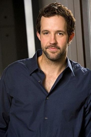 Peter Cambor Image
