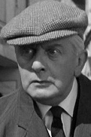 Stringer Davis Image