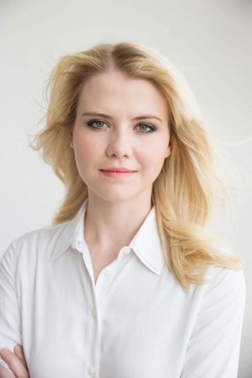 Elizabeth Smart Image