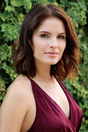 Olivia Grace Applegate Image