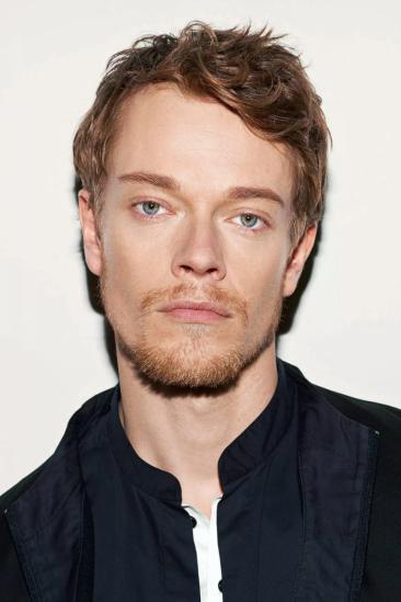 Alfie Allen Image