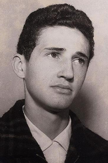 Adriano Stuart Image