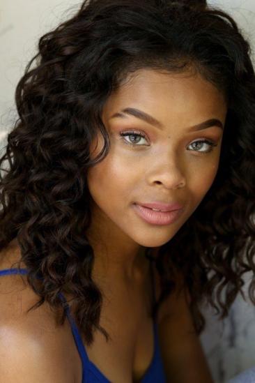 Ajiona Alexus Image