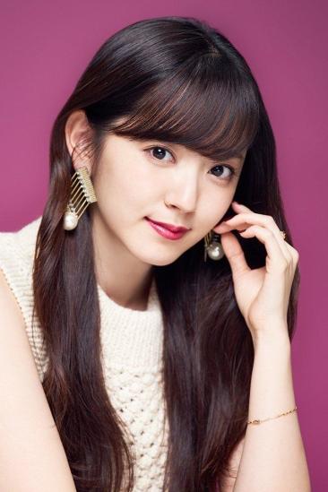 Airi Suzuki Image