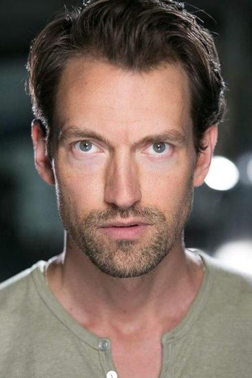Tom Frederic Image