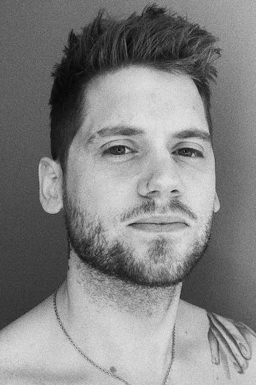 Tony Oller Image