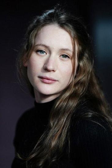 Claire Duburcq Image