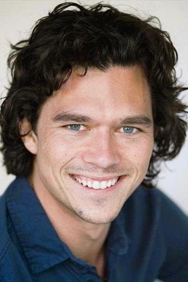 Luke Arnold Image