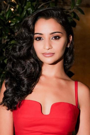 Salena Qureshi Image