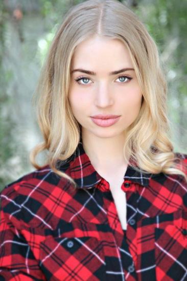 Elisabeth Ferrara Image