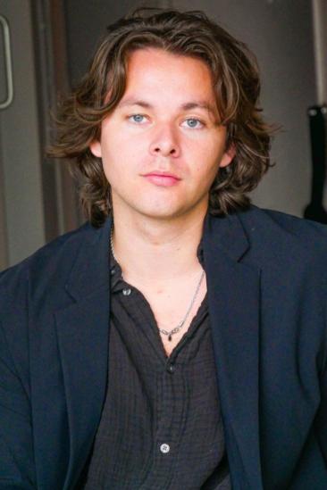 Tate Dewey Image