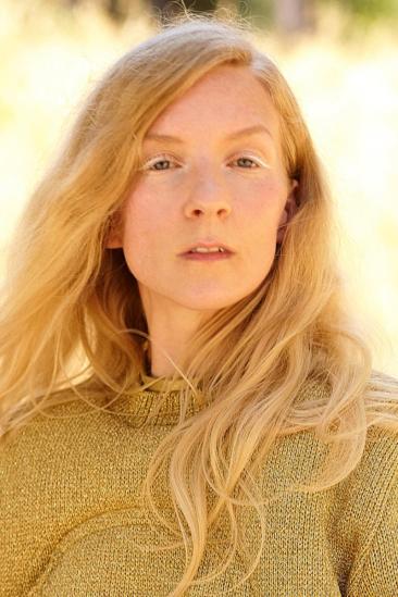 Jonna Lee Image