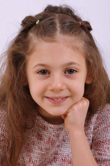 Ela Şen Image