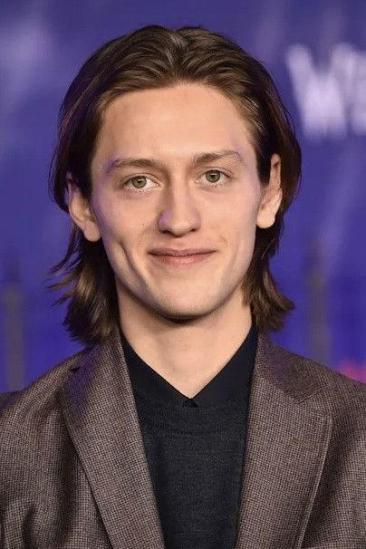 Percy Hynes White Image