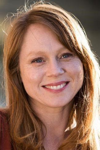 Hayley McElhinney Image