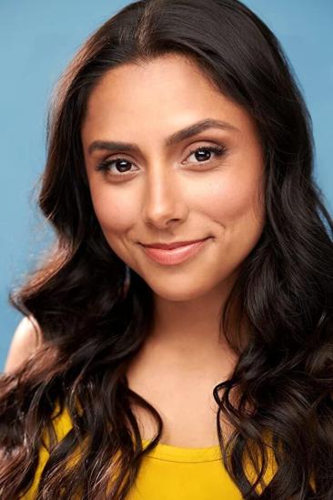 Michelle Khare Image