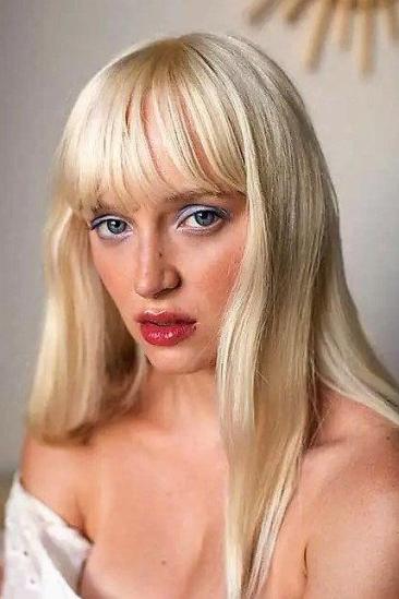 Karina Kolokolchykova Image
