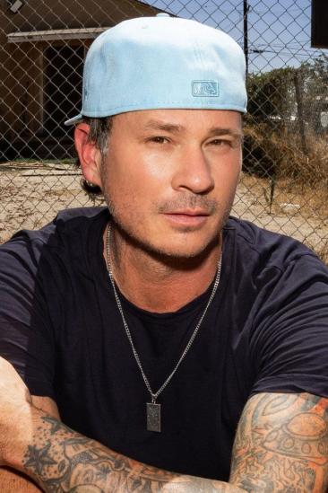 Tom DeLonge Image