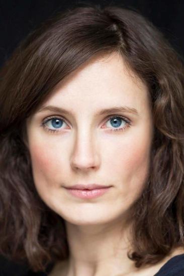 Ella Becroft Image