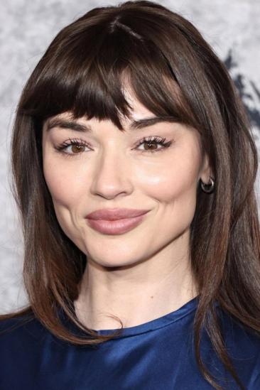 Crystal Reed Image