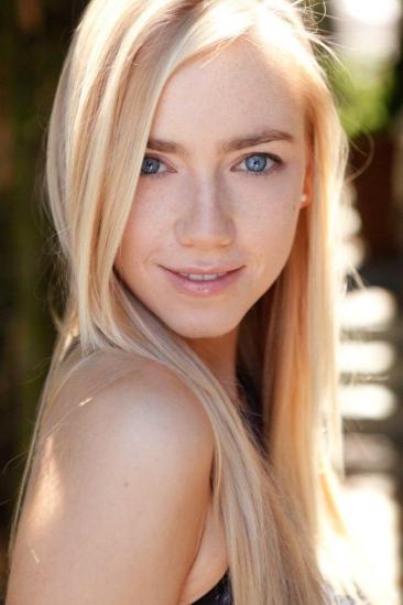 Laura Hand Image