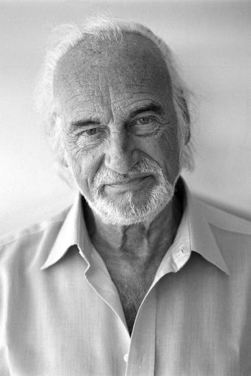 Héctor Alterio Image