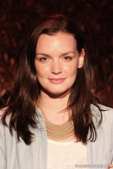 Jennifer Damiano Image
