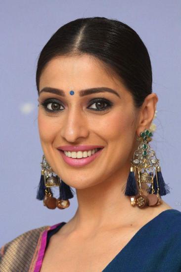 Raai Laxmi Image