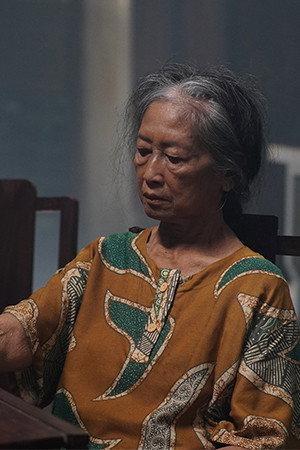 Sri Isworowati Image