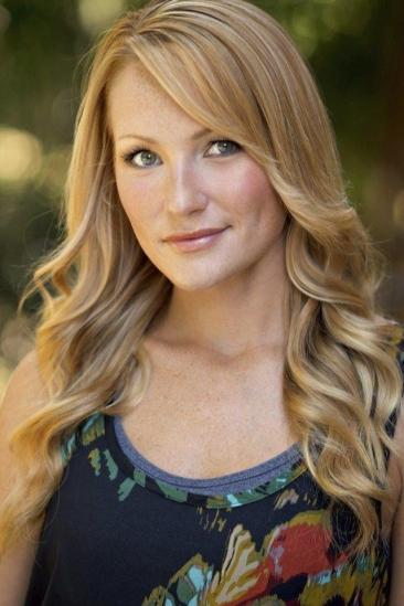 Kimberley Warnat Image