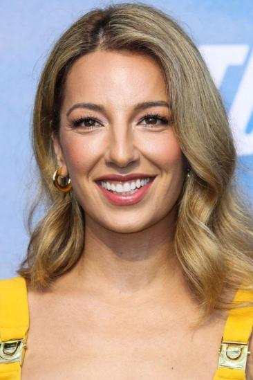 Vanessa Lengies Image